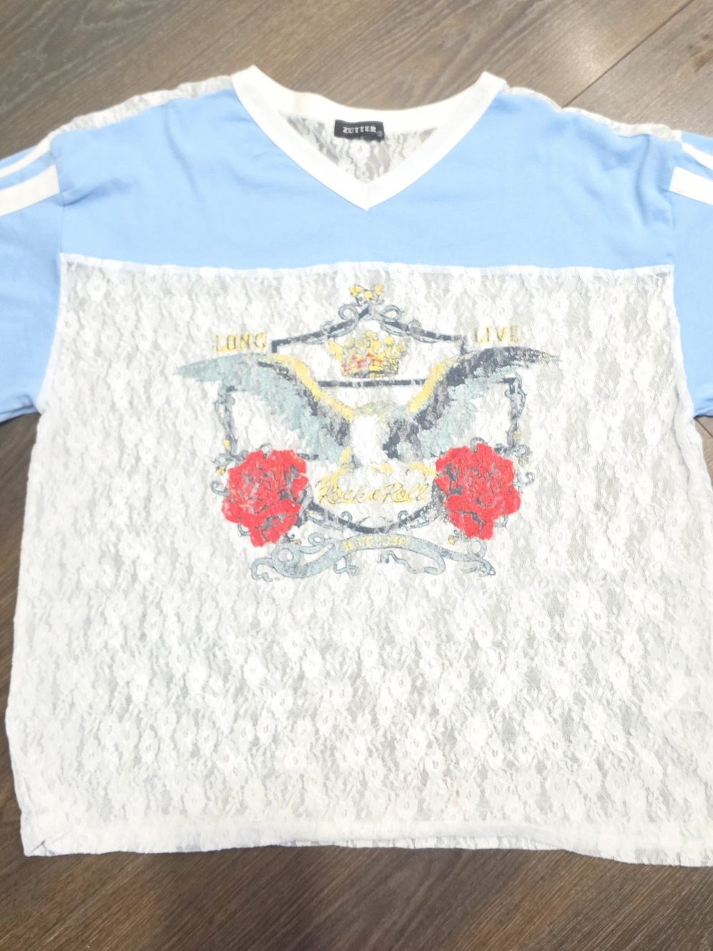 Zutter Women's Light Blue & White Lace Graphic Tee